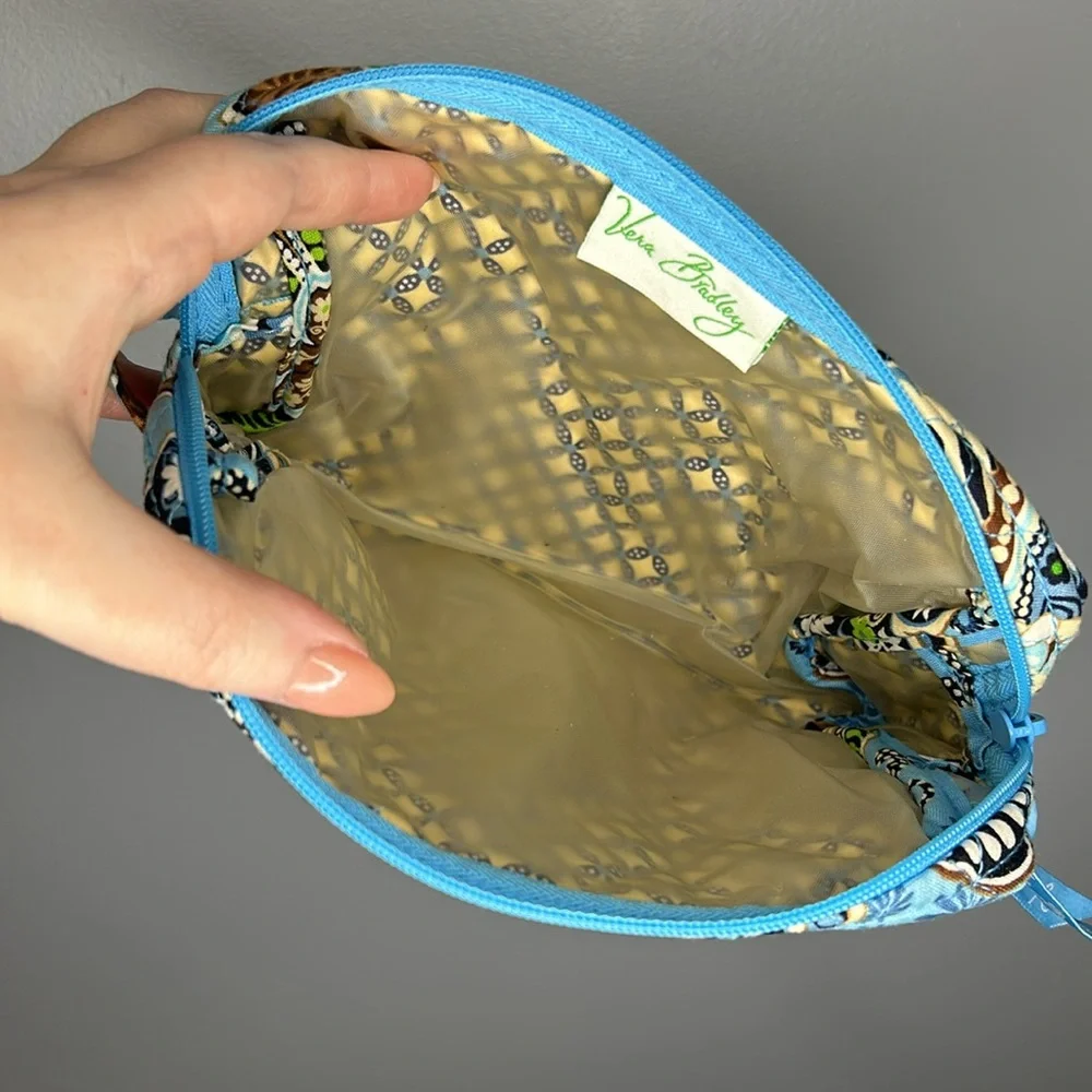 Vera Bradley Women's Bali Blue‎ Pattern Lined Cosmetic Medium Pouch Finger Hook - Picture 3 of 4